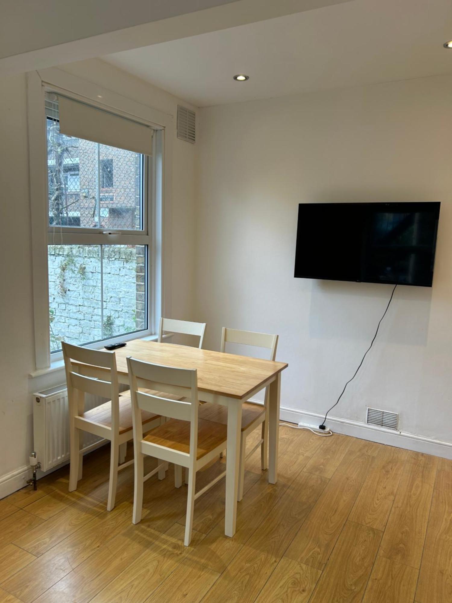 Spacious Battersea Rooms And Apartments Лондон Номер фото