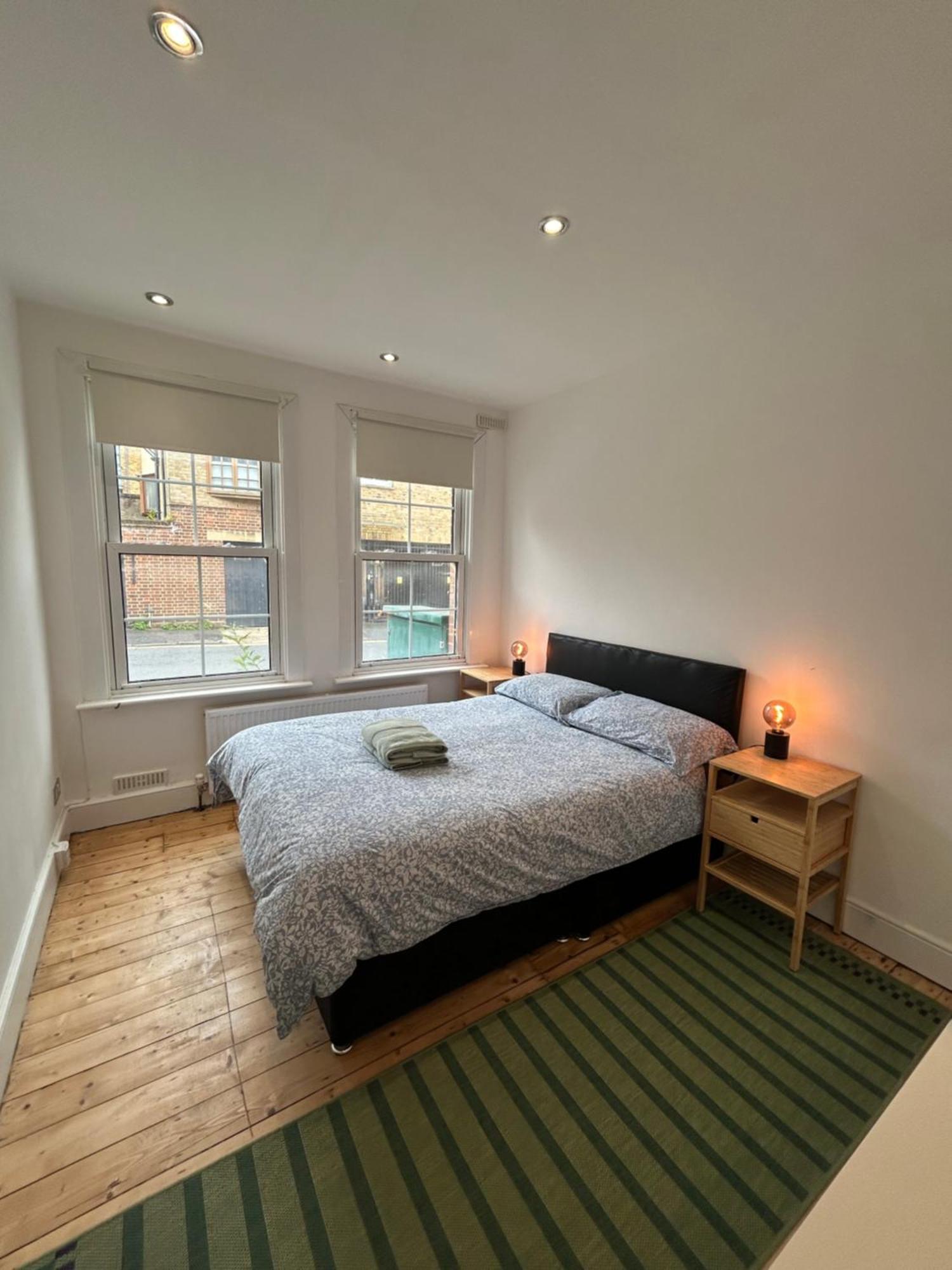Spacious Battersea Rooms And Apartments Лондон Номер фото