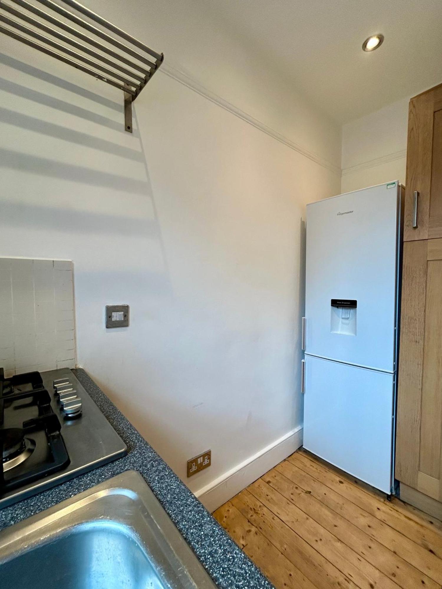 Spacious Battersea Rooms And Apartments Лондон Номер фото