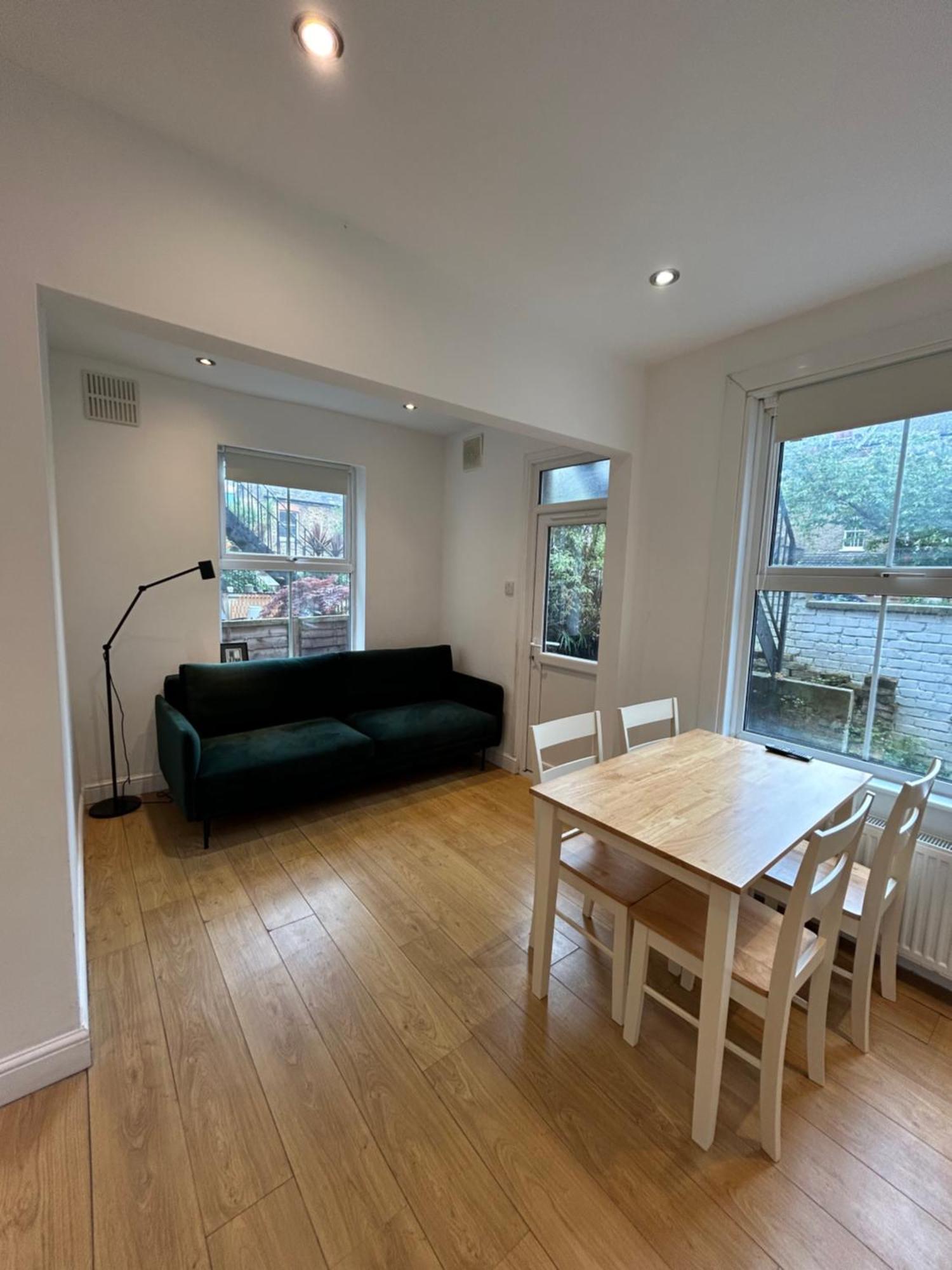 Spacious Battersea Rooms And Apartments Лондон Номер фото