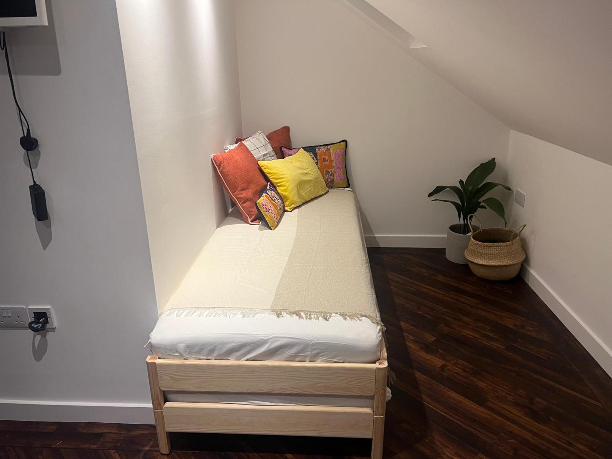 Spacious Battersea Rooms And Apartments Лондон Экстерьер фото