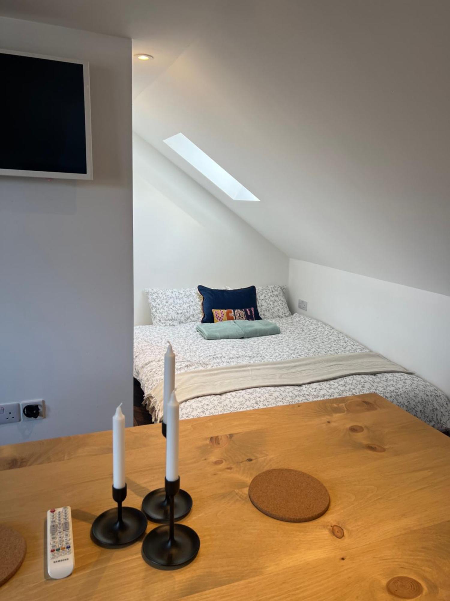 Spacious Battersea Rooms And Apartments Лондон Экстерьер фото