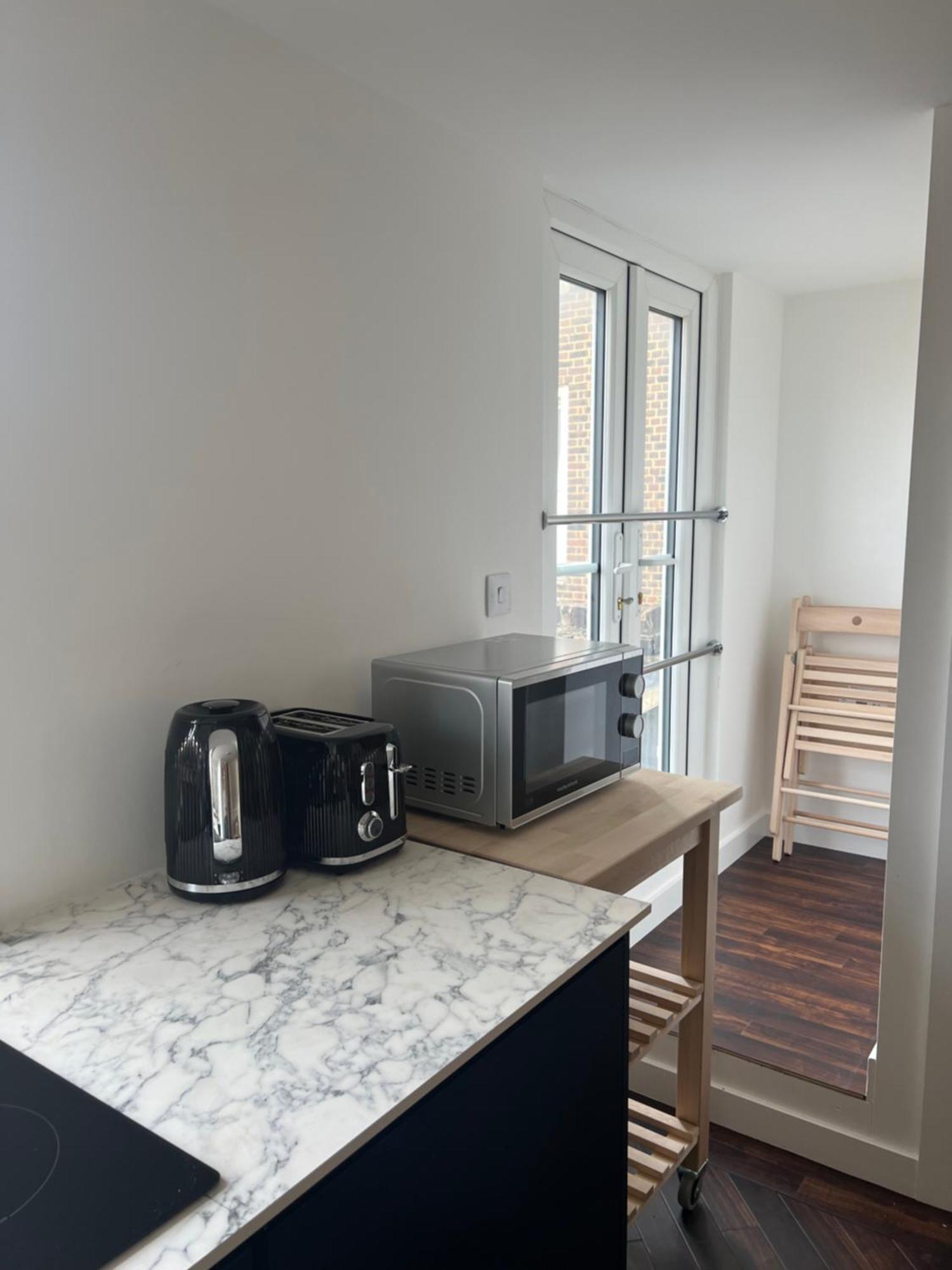 Spacious Battersea Rooms And Apartments Лондон Экстерьер фото