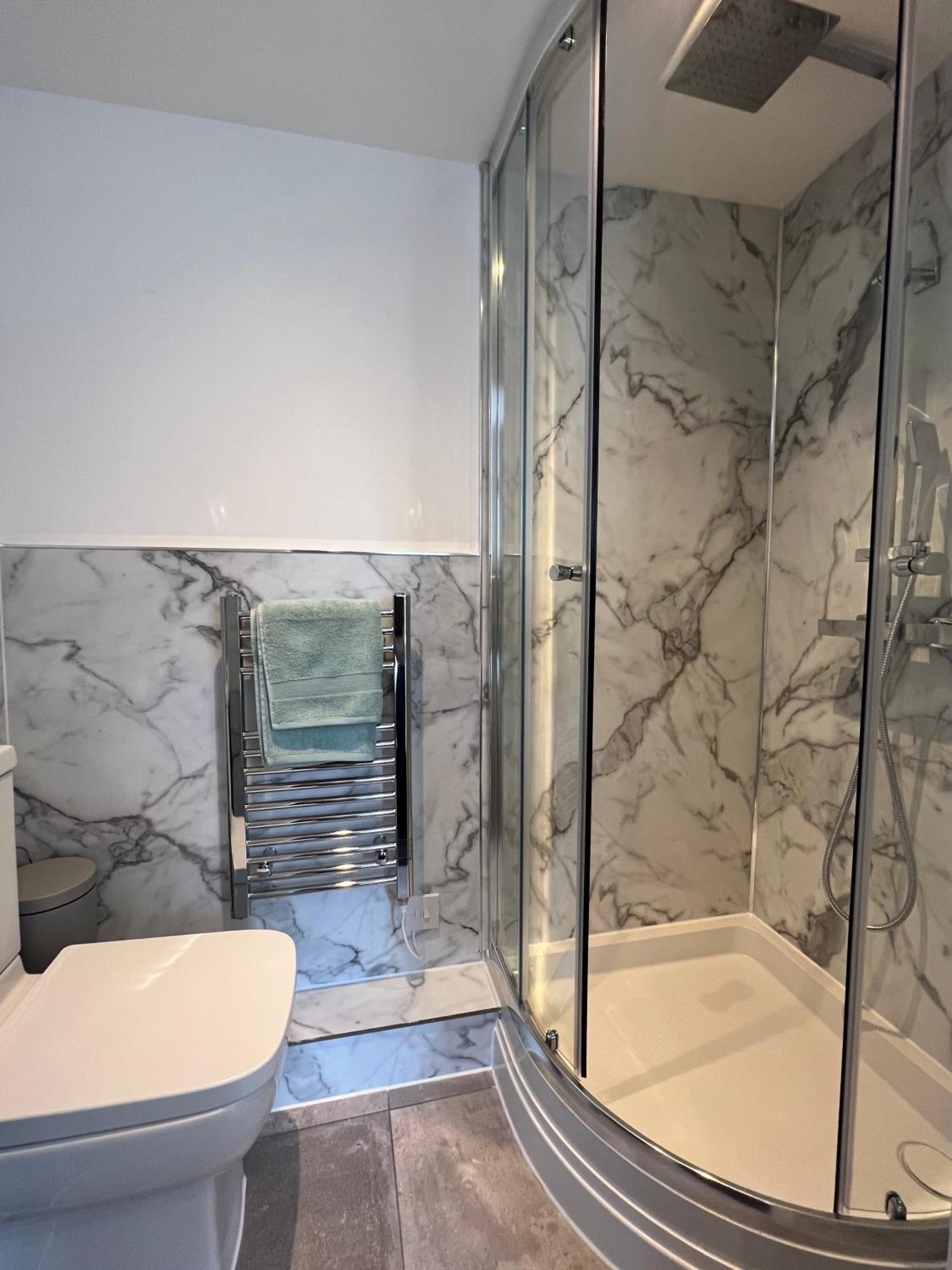Spacious Battersea Rooms And Apartments Лондон Экстерьер фото