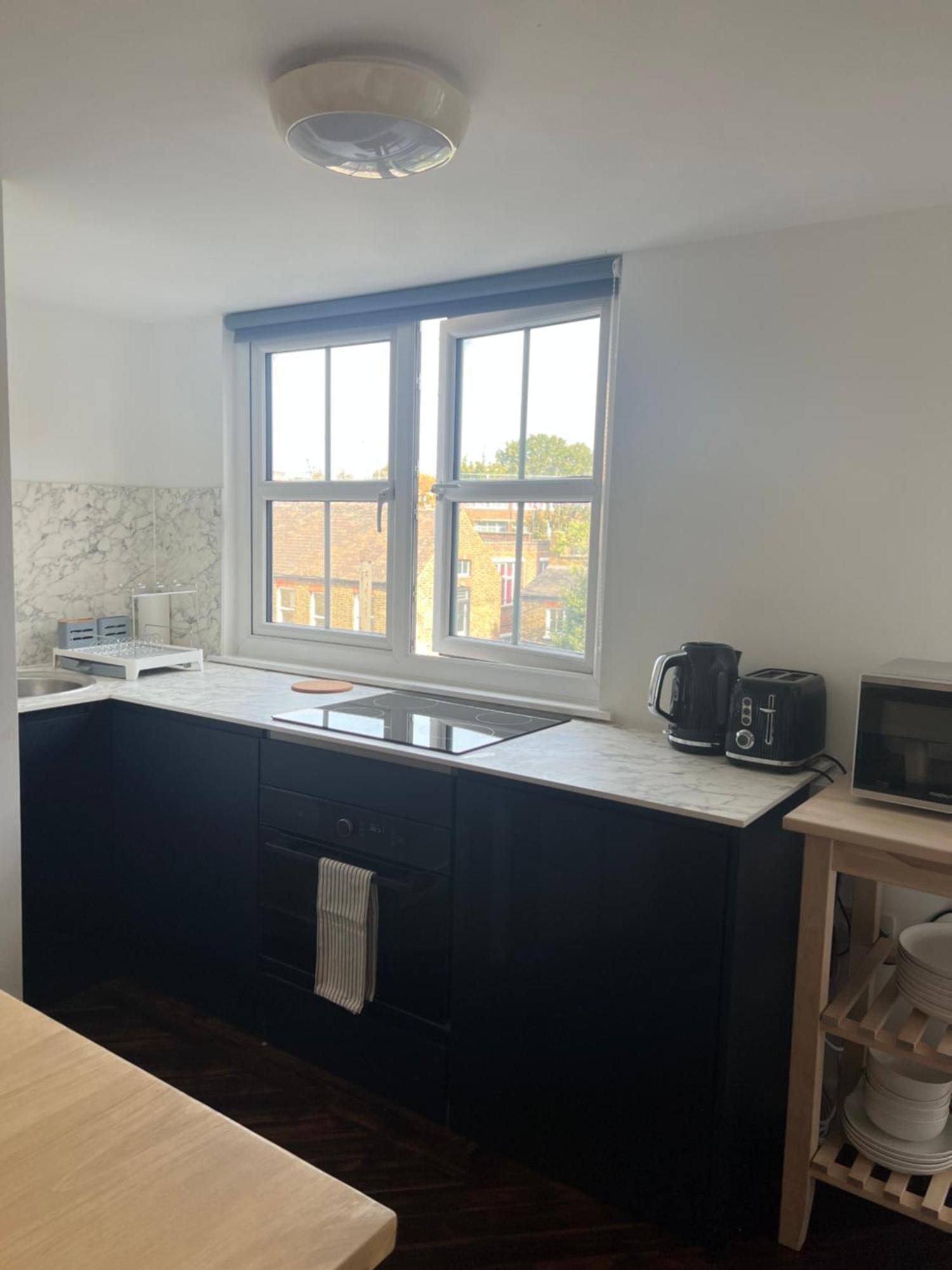 Spacious Battersea Rooms And Apartments Лондон Экстерьер фото